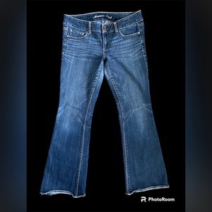 Excellent condition stretchy American eagle jeans
